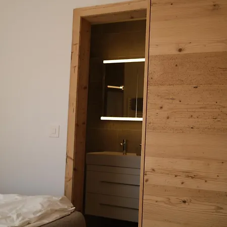 Luxury Lakefront Lejlighed St. Moritz
